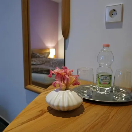 Rum i privatbostad - Ristorante La Grotta *