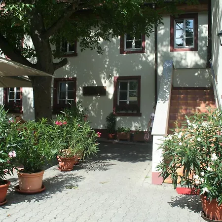 - Ristorante La Grotta