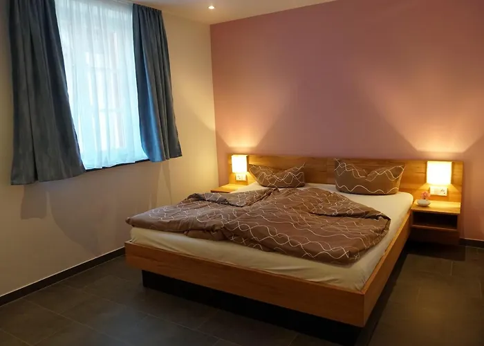 - Ristorante La Grotta בית אירוח *