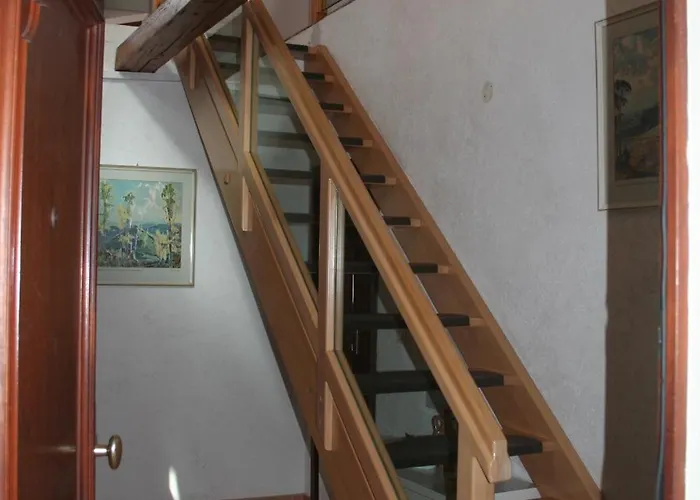 - Ristorante La Grotta שפייר